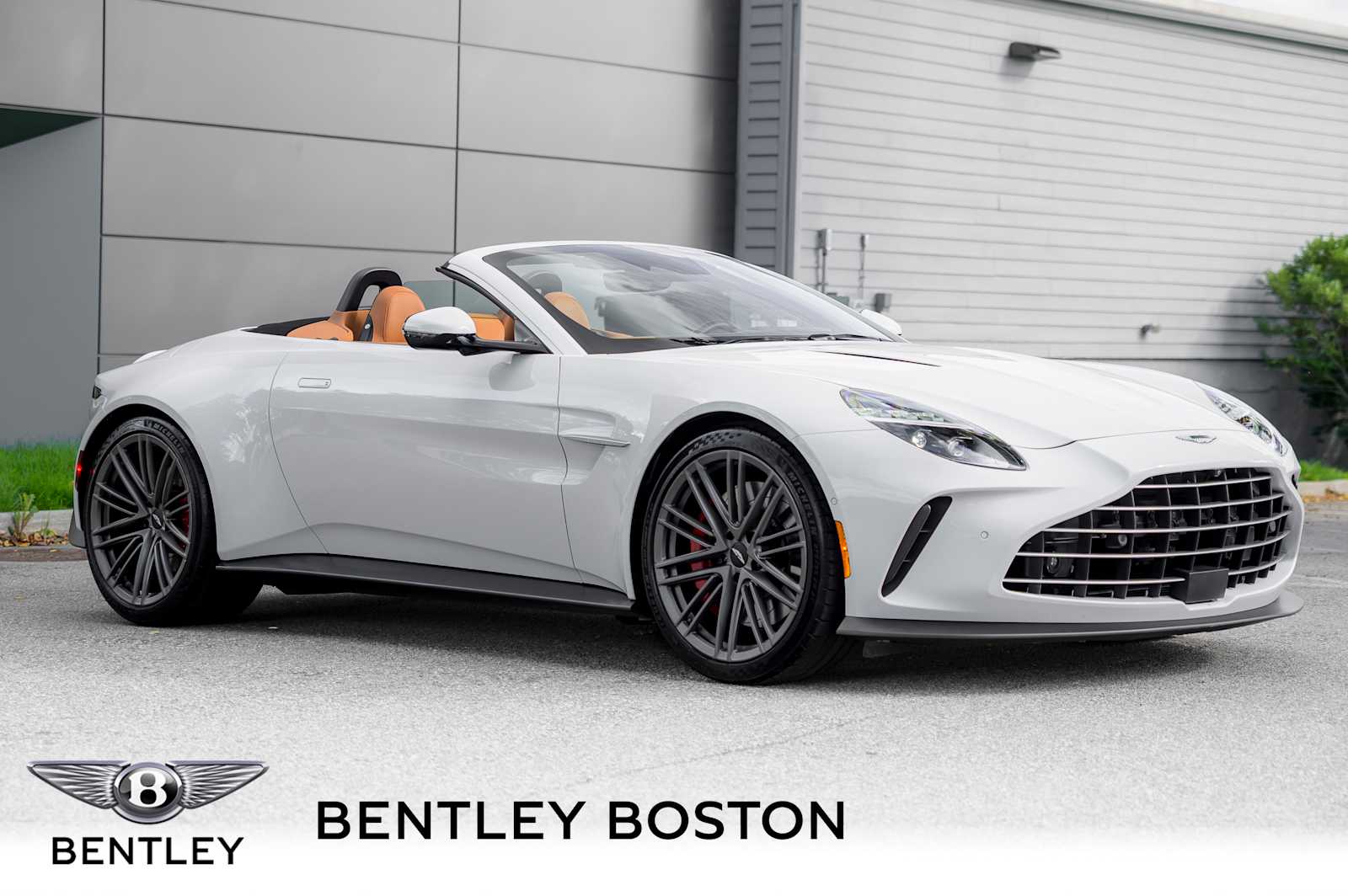  2026 Aston Martin Vantage Roadster RWD   