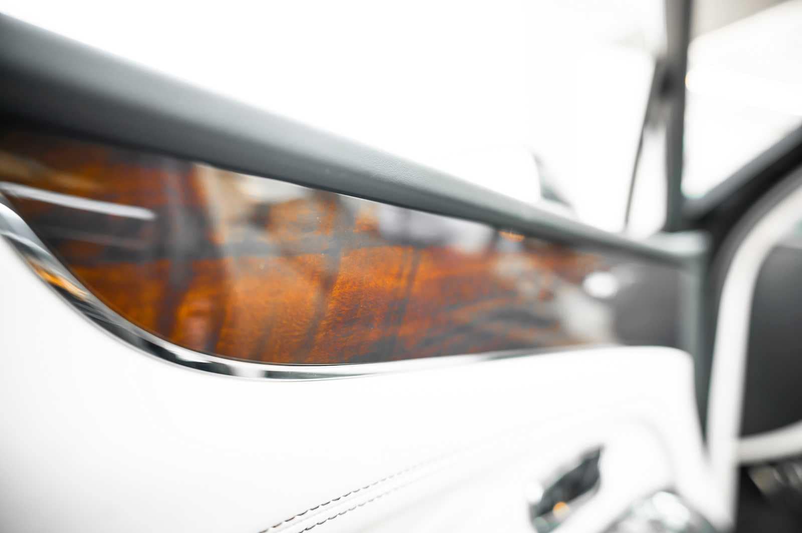 used 2024 Bentley Bentayga car