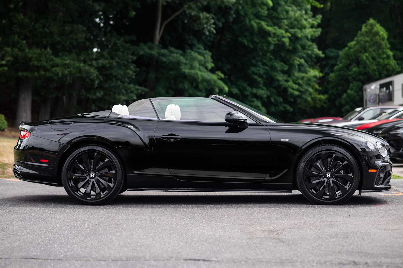 2024 Bentley Continental GT V8 photo 4