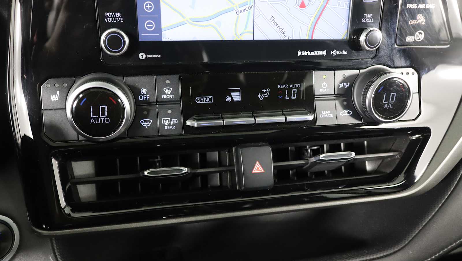 used 2021 Toyota Highlander car, priced at $32,046