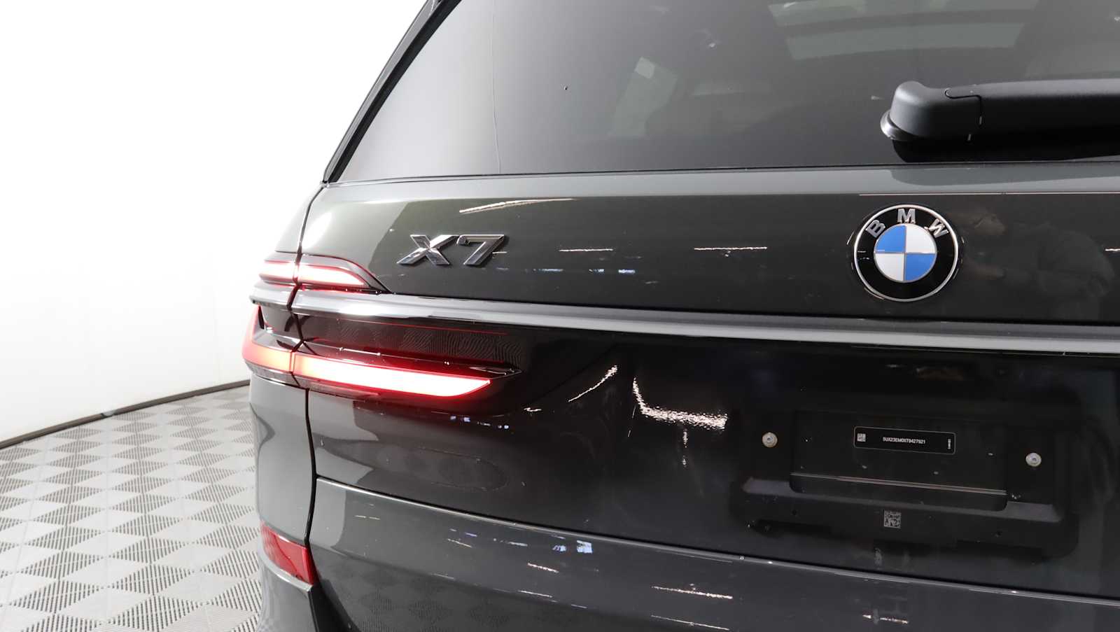 new 2026 BMW X7 car, priced at $106,485