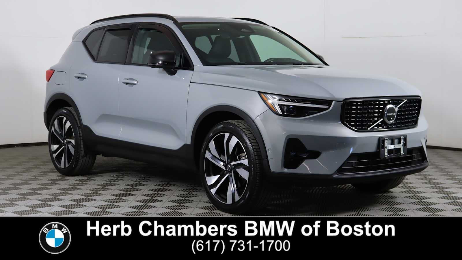 used 2024 Volvo XC40 car, priced at $29,957