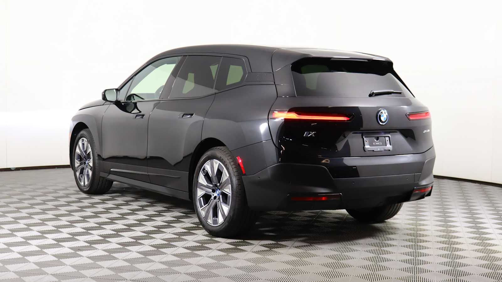 2025 Bmw iX photo 4