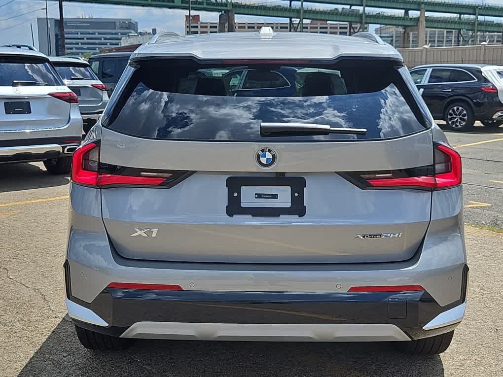2025 Bmw X1 XDrive28i photo 3