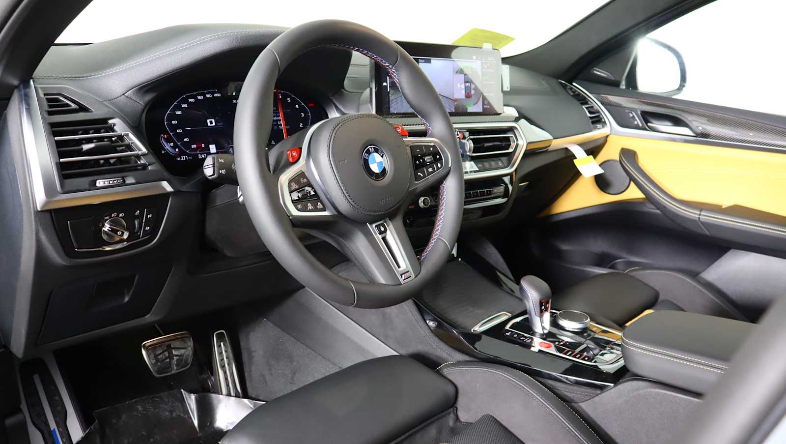new 2025 BMW X4 M car, priced at $96,405