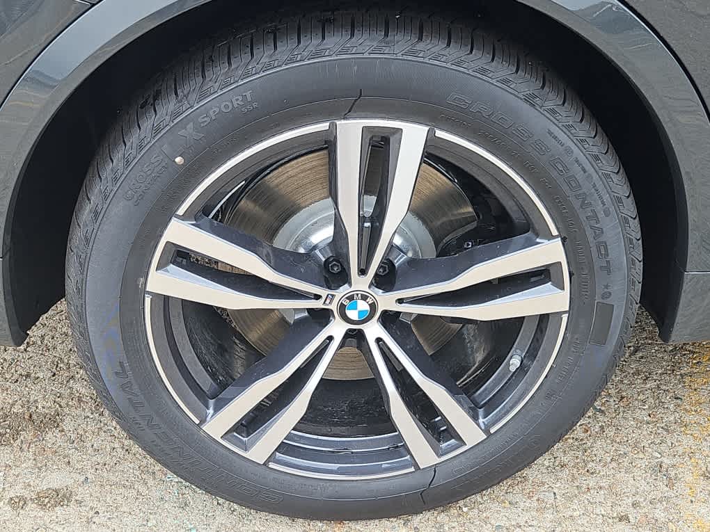 new 2026 BMW X7 car, priced at $125,745