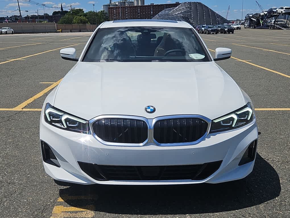 2025 Bmw 330i 330i xDrive photo 2