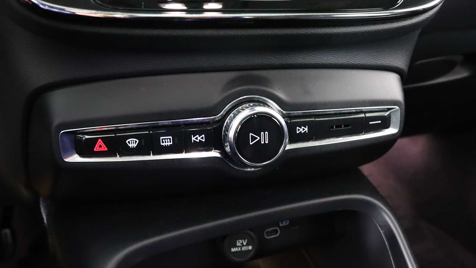 used 2024 Volvo XC40 car, priced at $29,957