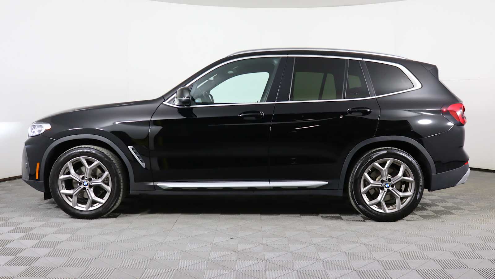 used 2023 BMW X3 car, priced at $36,772
