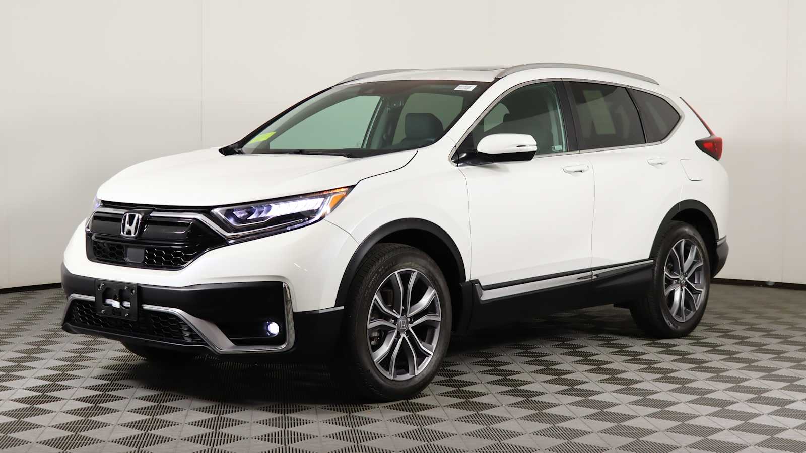 2020 Honda CR-V Touring photo 3