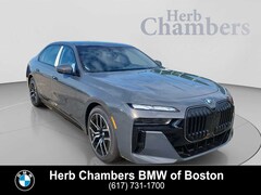 2026 BMW 750e xDrive Sedan