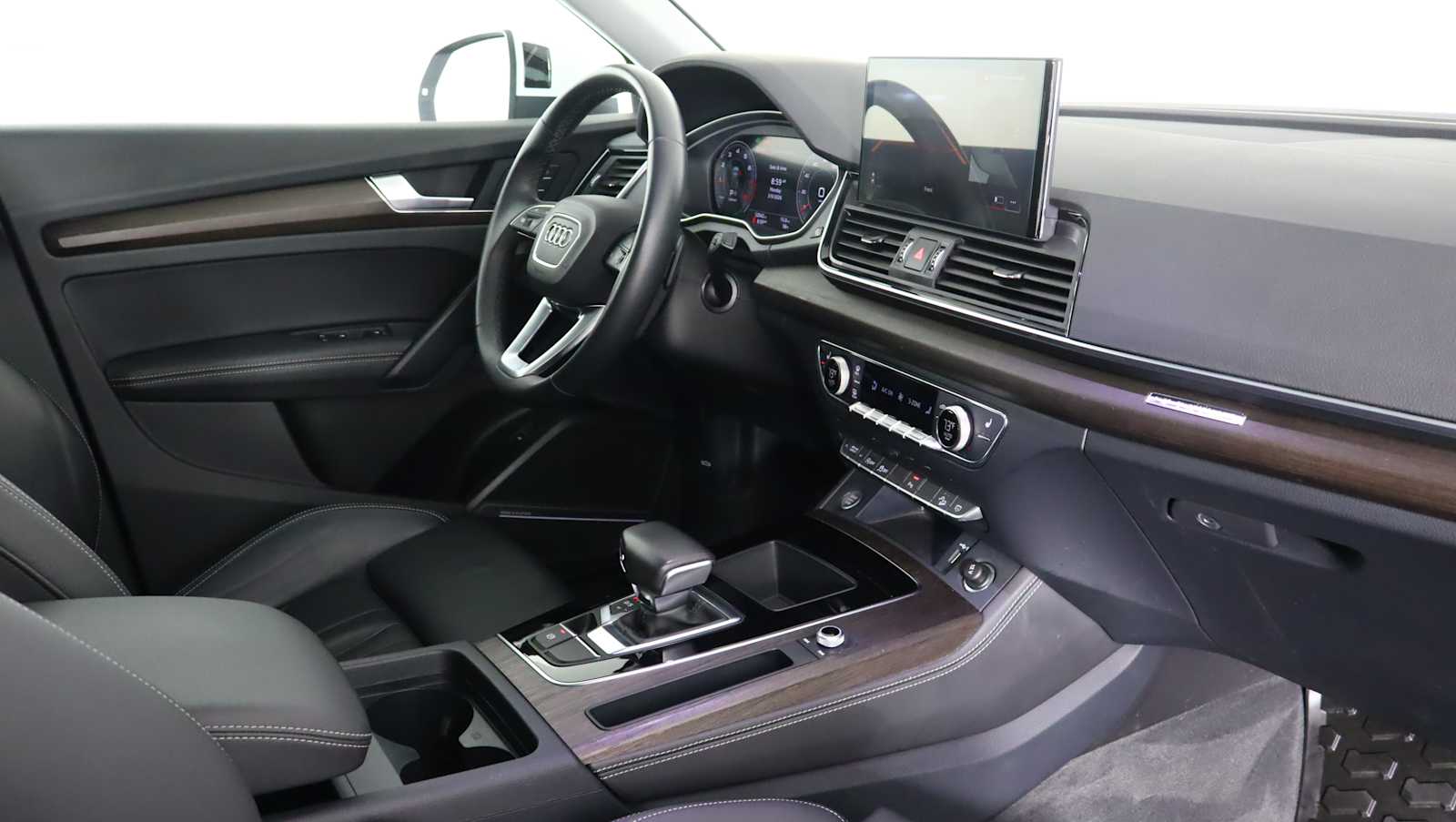 used 2024 Audi Q5 car, priced at $26,882