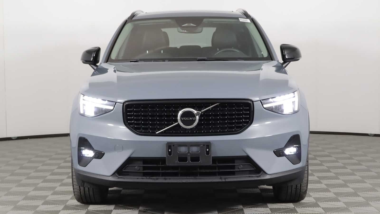 used 2023 Volvo XC40 car, priced at $29,775