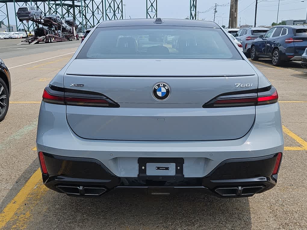 2025 Bmw 760i 760i xDrive photo 3