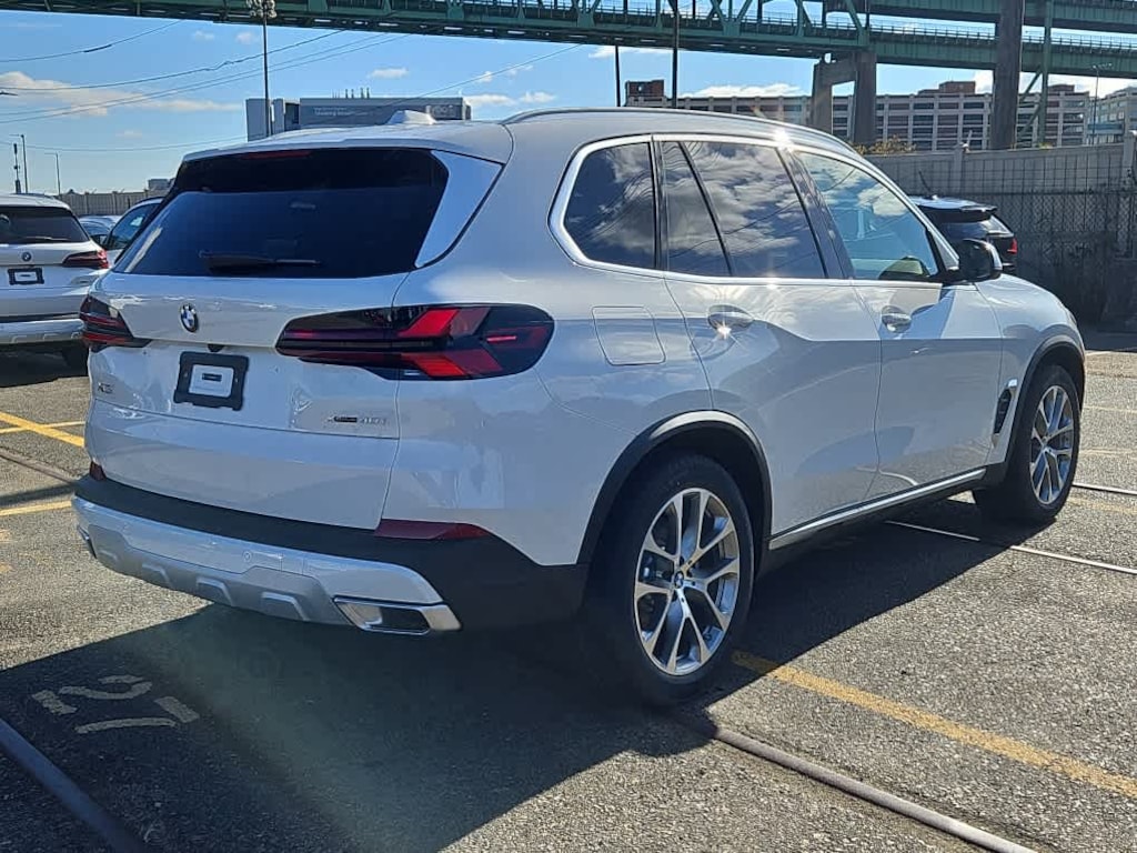 New 2026 BMW X5 xDrive40i SUV