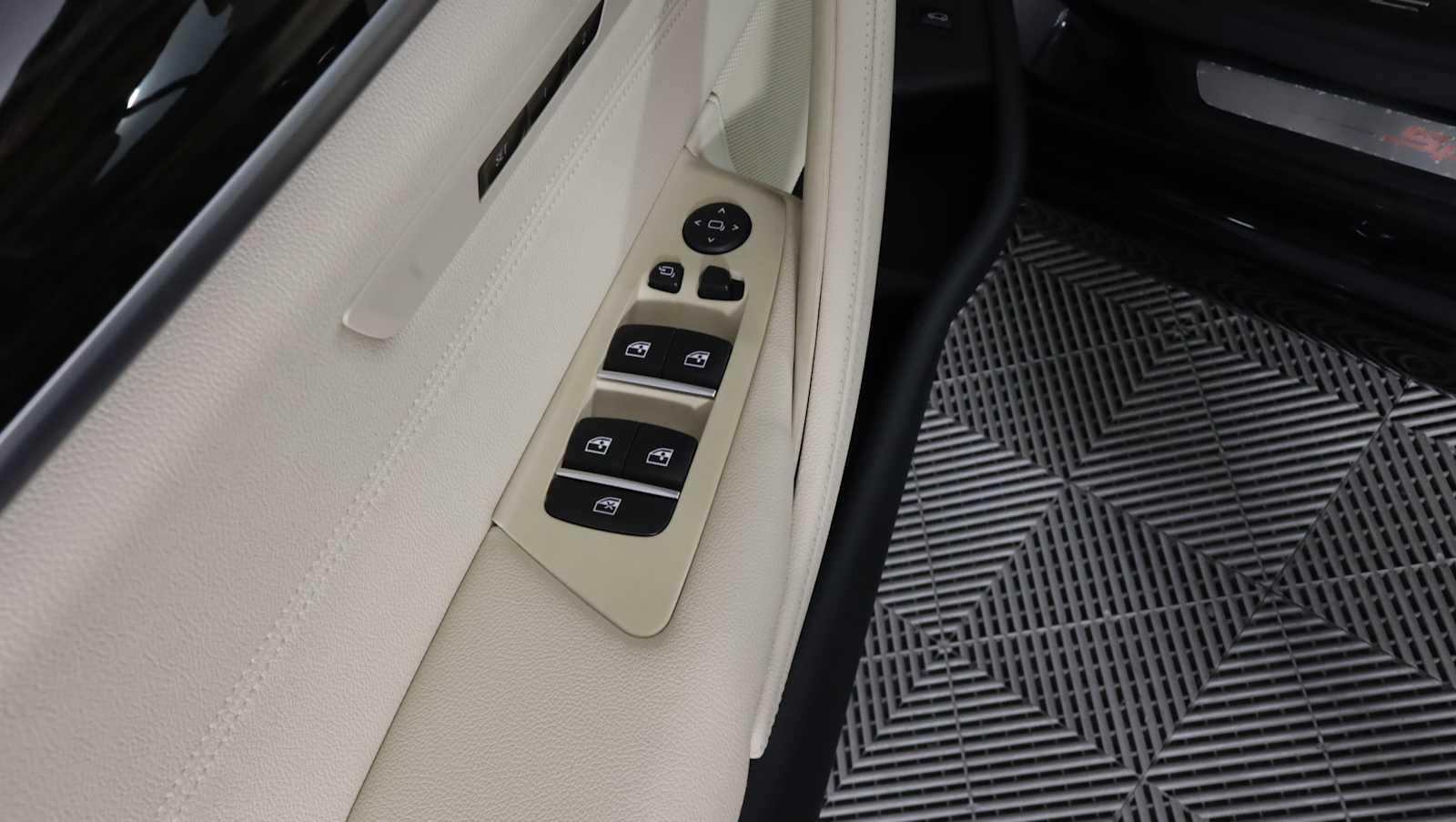 used 2019 BMW 530i car, priced at $25,592