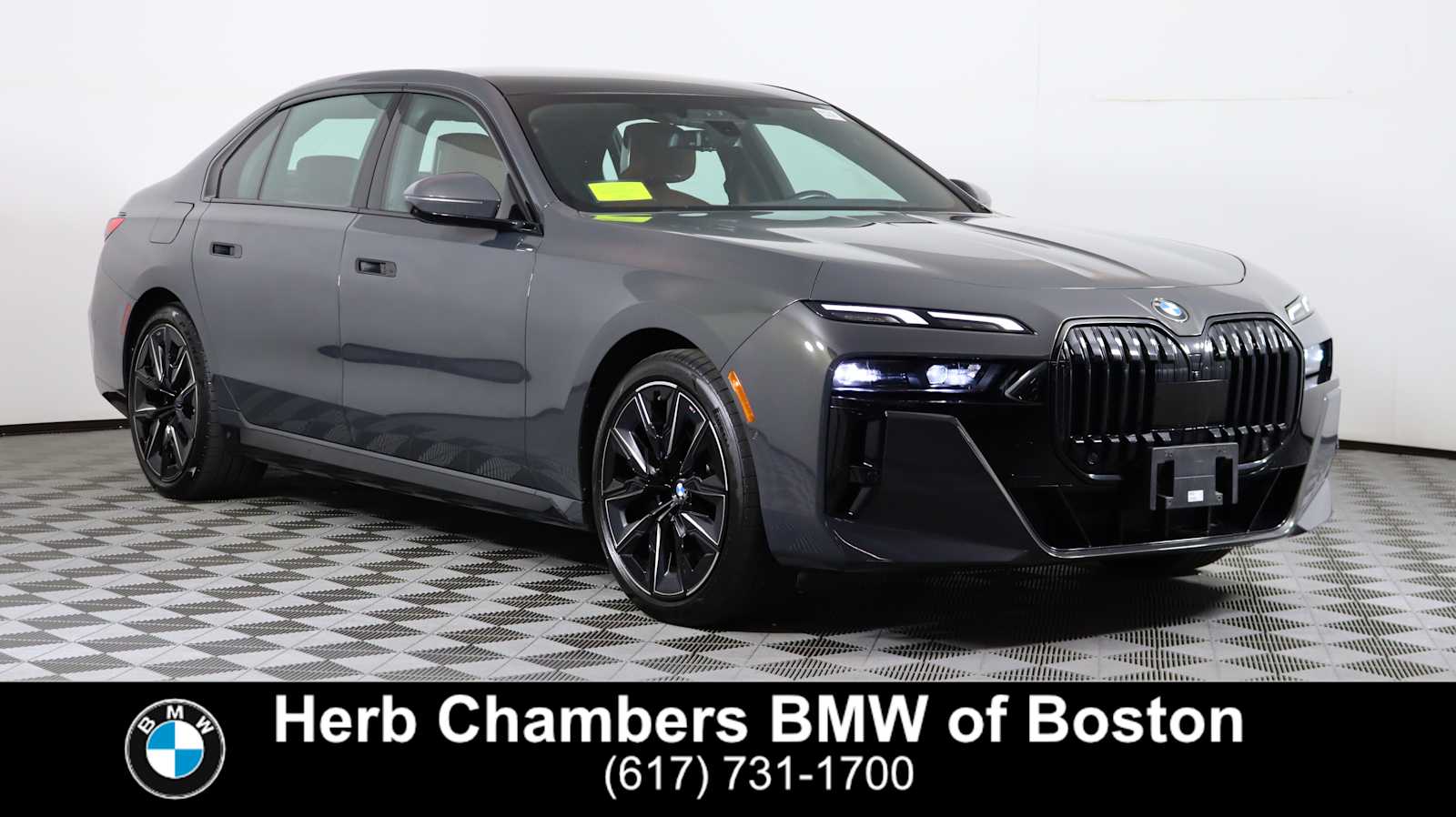 2023 BMW 7 Series 760i's photo