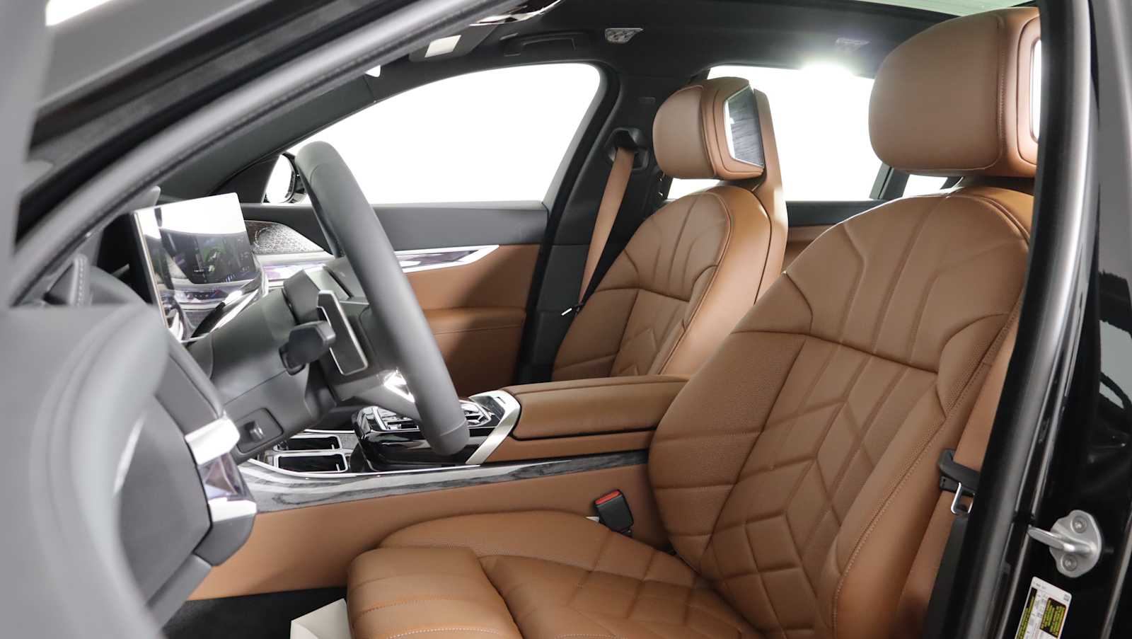 new 2026 BMW 760i car, priced at $136,760