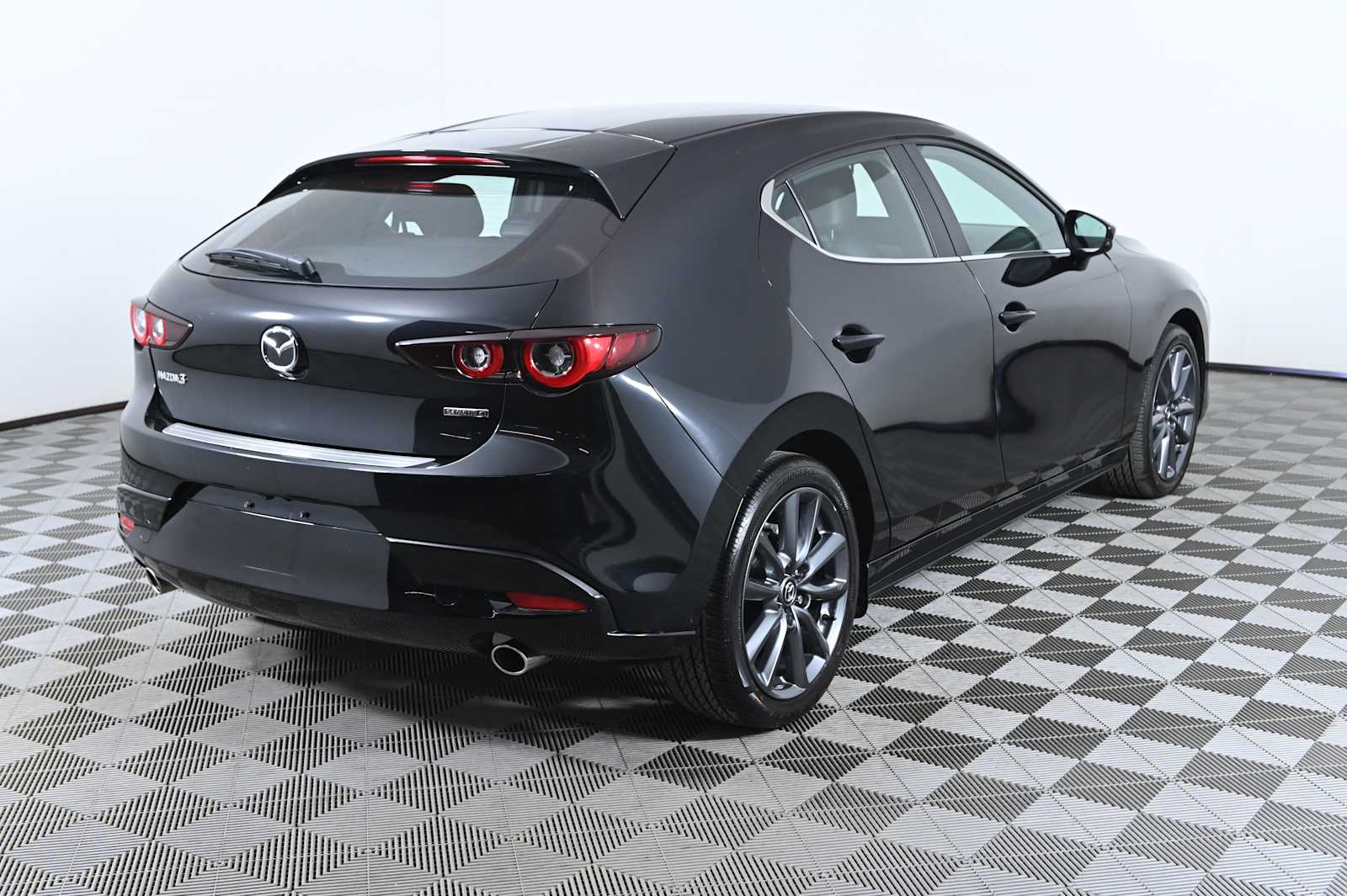 used 2023 Mazda Mazda3 Hatchback car, priced at $23,657