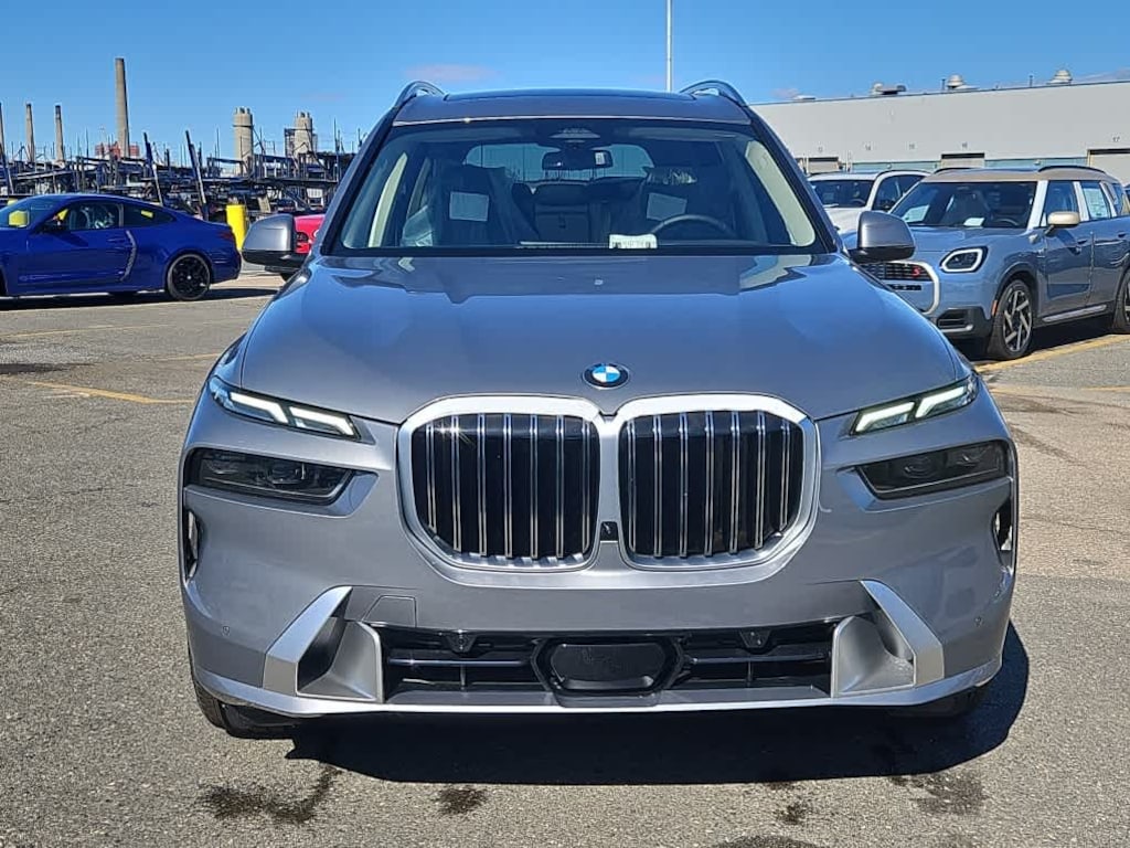 New 2026 BMW X7 xDrive40i SUV