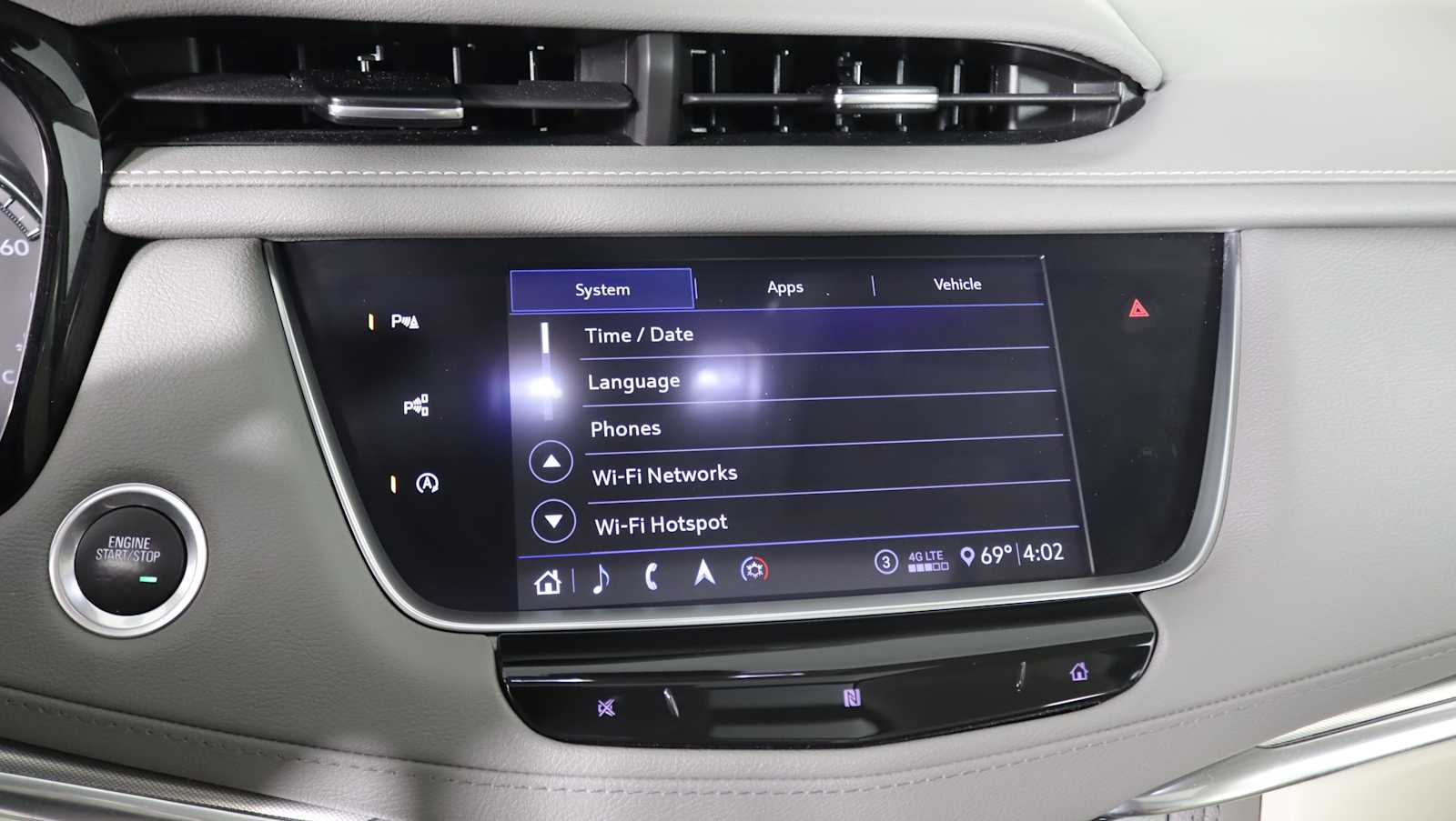 used 2020 Cadillac XT5 car, priced at $24,731