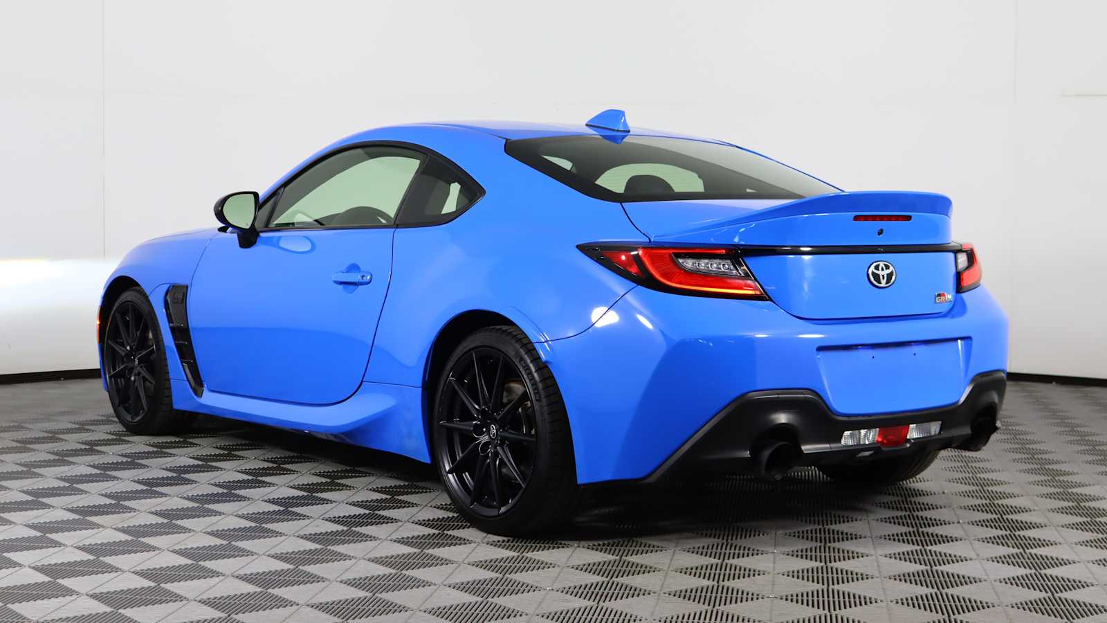 used 2023 Toyota GR86 car, priced at $24,963