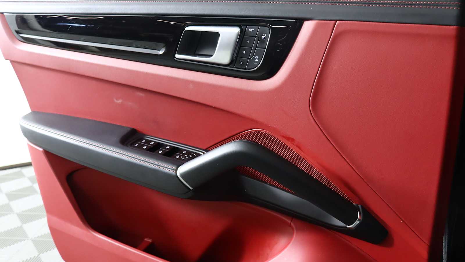 used 2022 Porsche Cayenne car, priced at $51,822