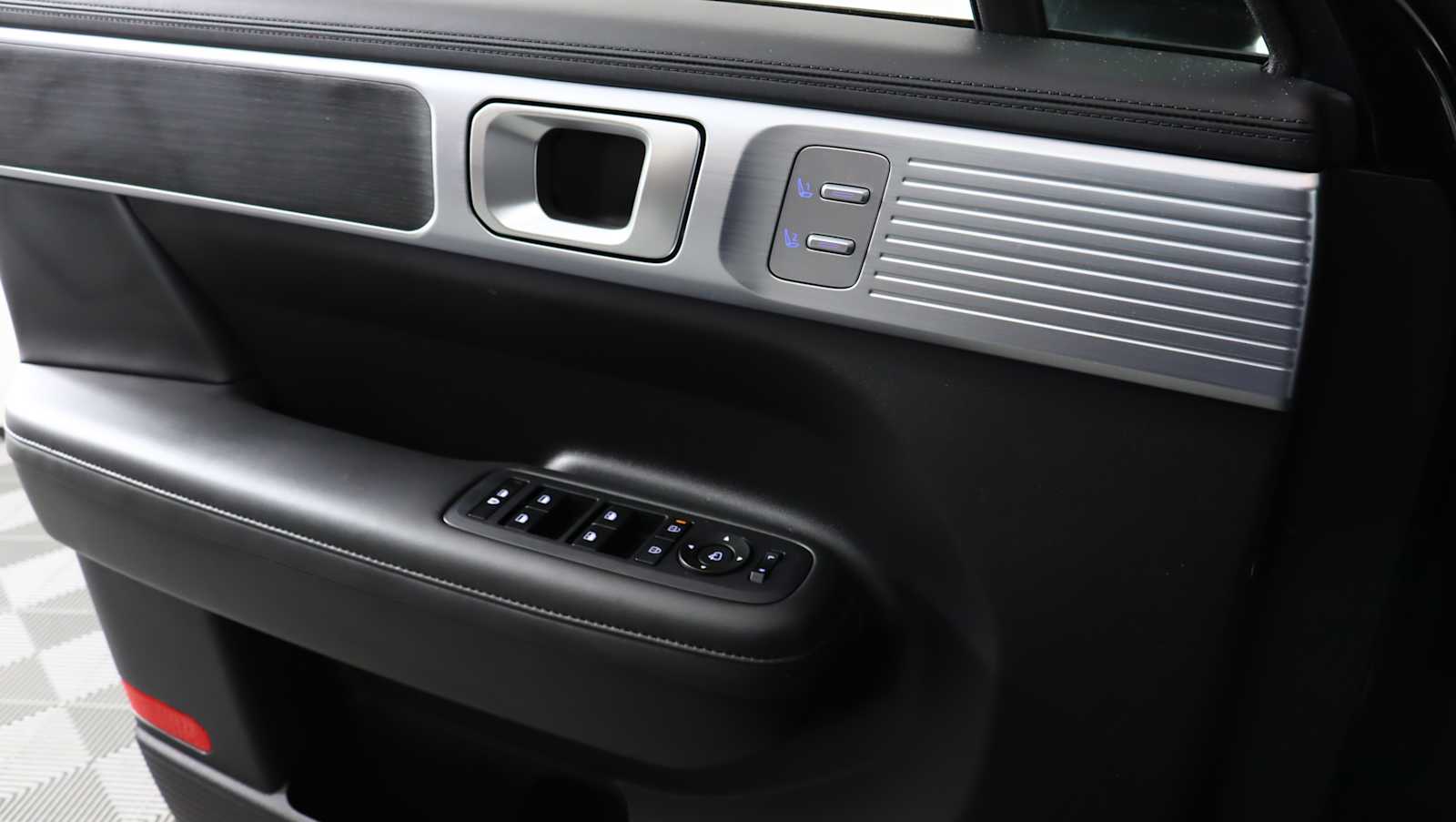 used 2024 Hyundai Santa Fe Hybrid car, priced at $36,634