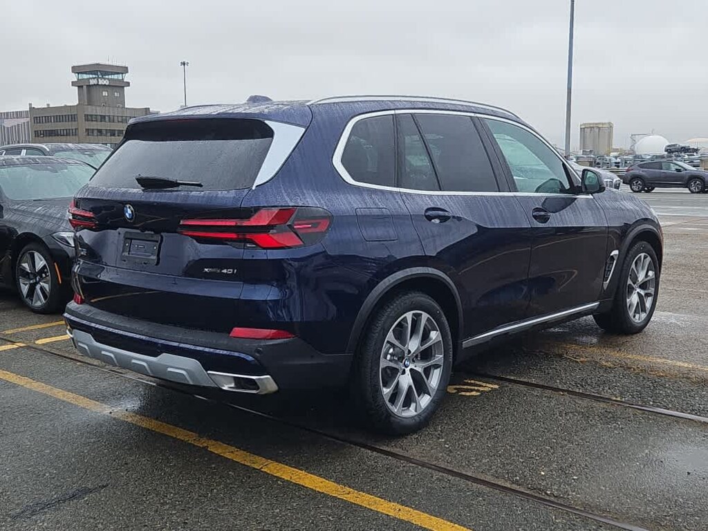 New 2026 BMW X5 xDrive40i SUV