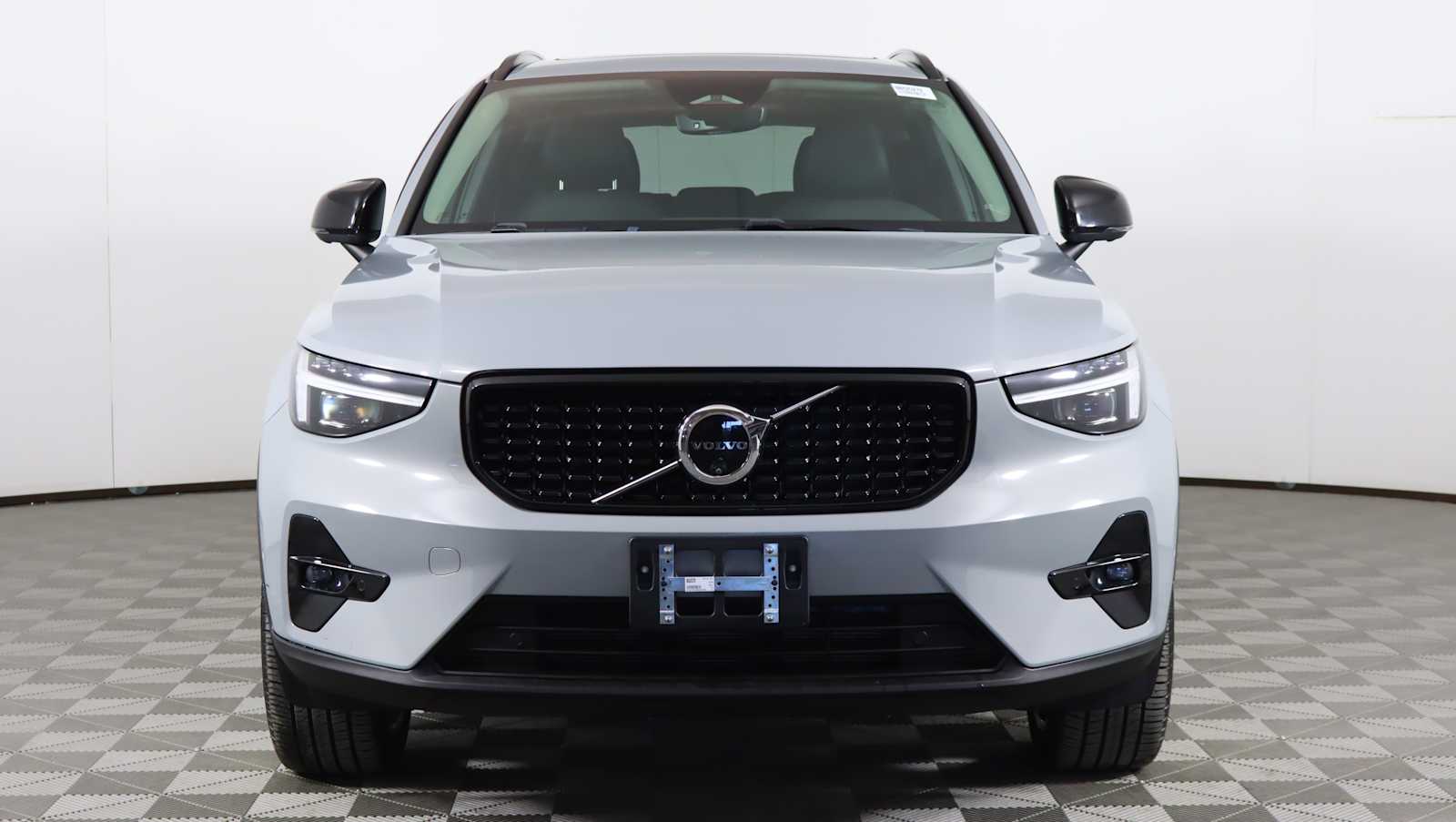 used 2024 Volvo XC40 car, priced at $29,957