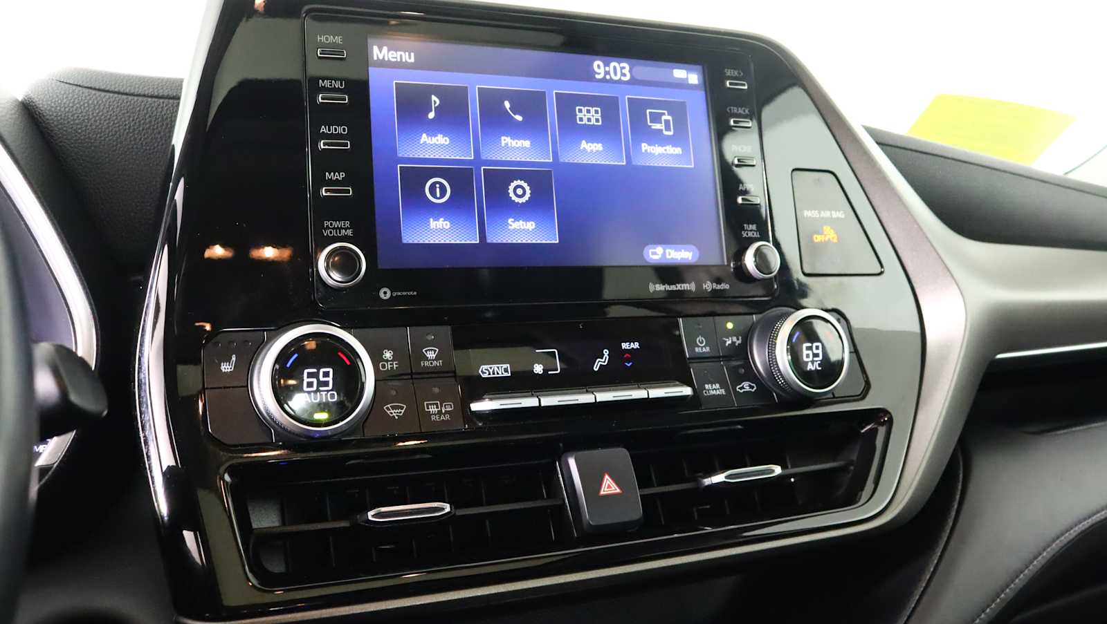 used 2021 Toyota Highlander car, priced at $31,572