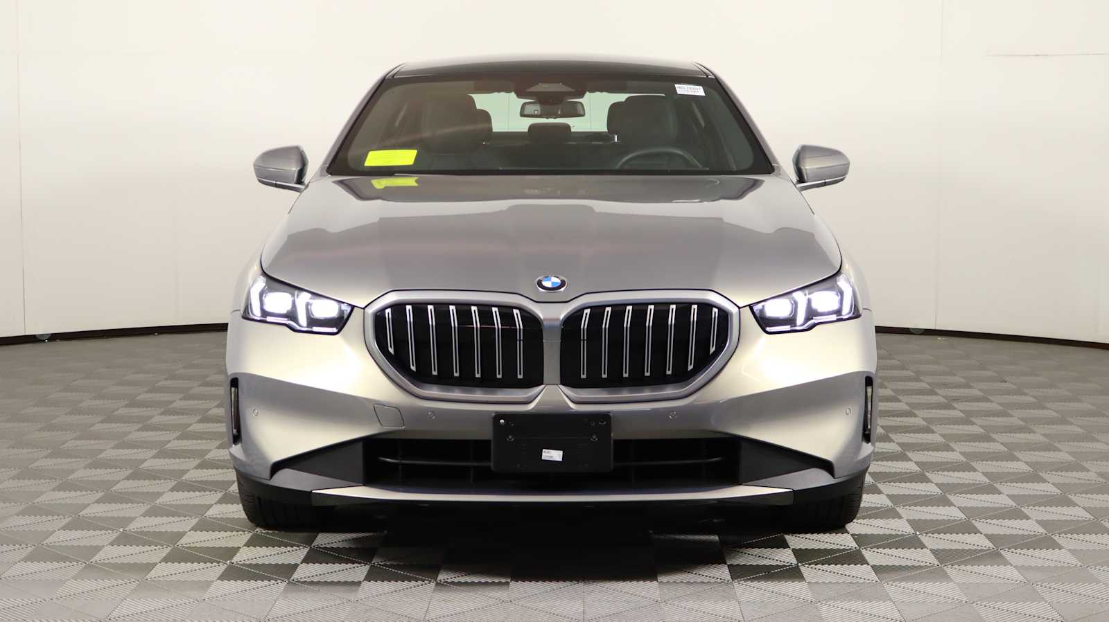 2024 Bmw 530i xDrive photo 2