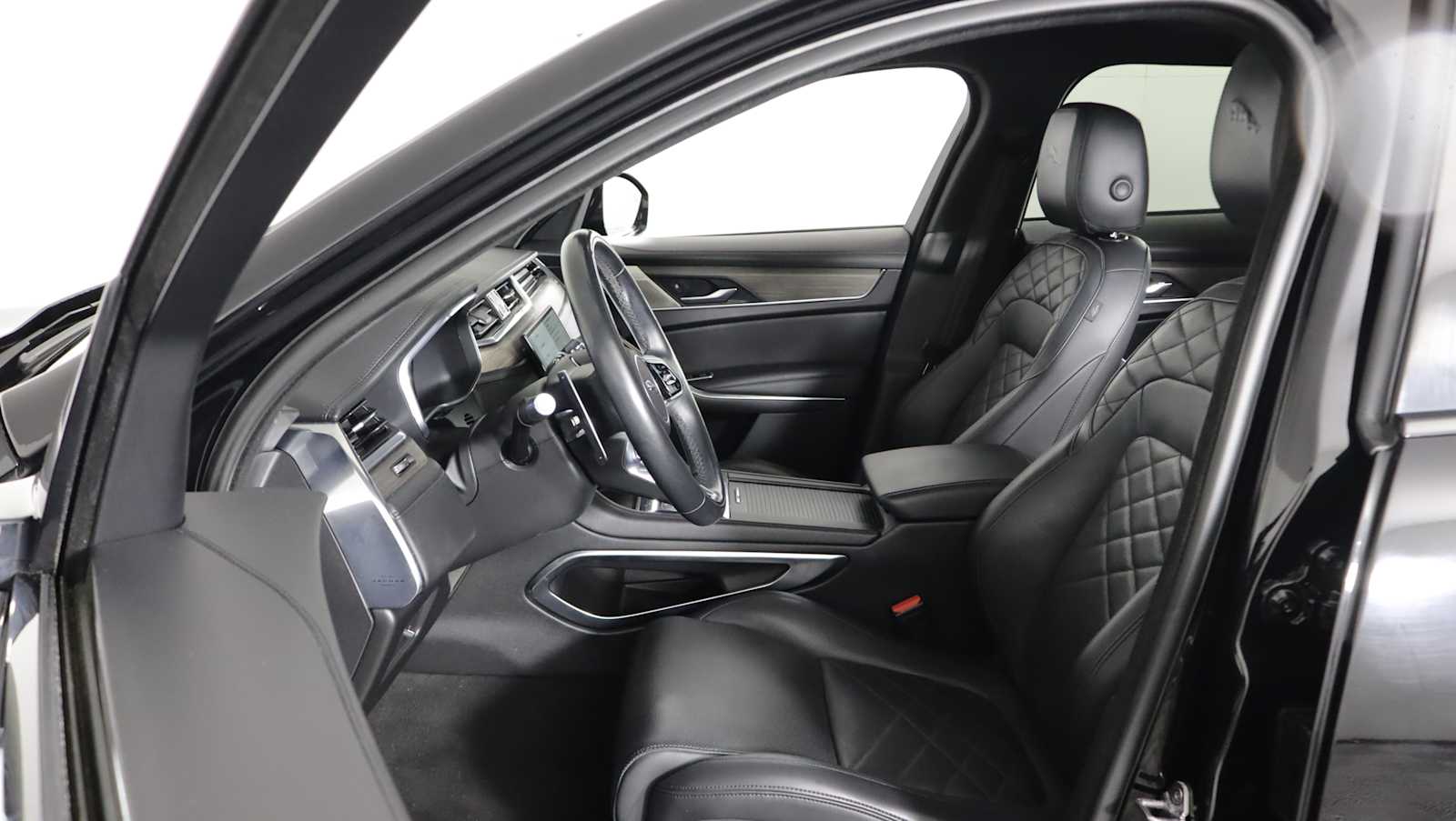 2021 Jaguar F-Pace S - Photo 11