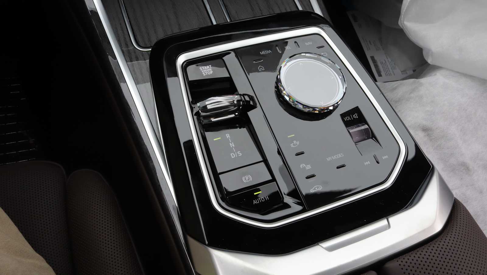 new 2026 BMW 760i car, priced at $132,810