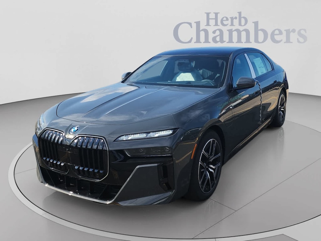 New 2026 BMW 750e xDrive Sedan