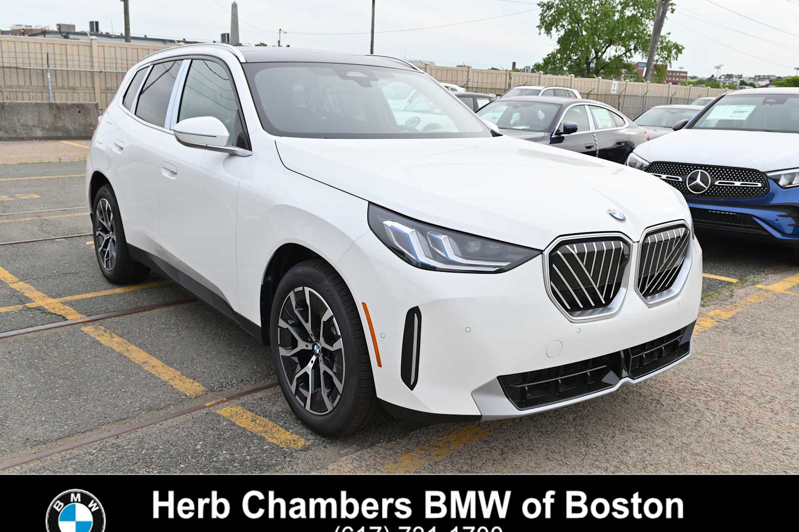 2026 BMW X3 30 XDRIVE's photo