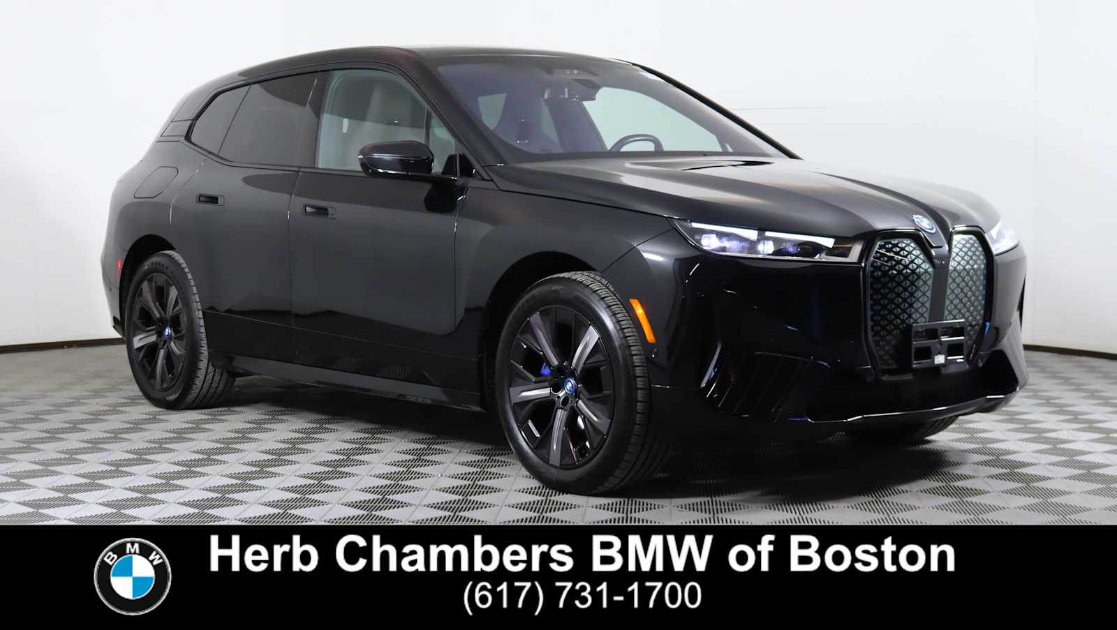 2024 BMW iX Base's photo