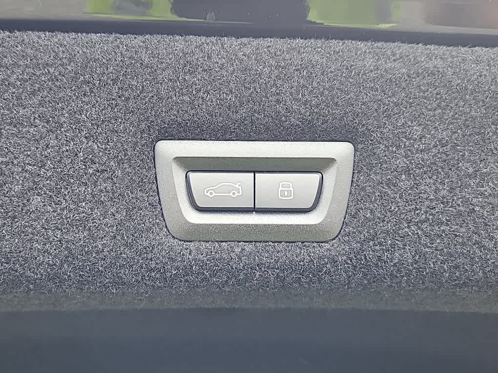 2025 BMW 7 Series 760i - Photo 21