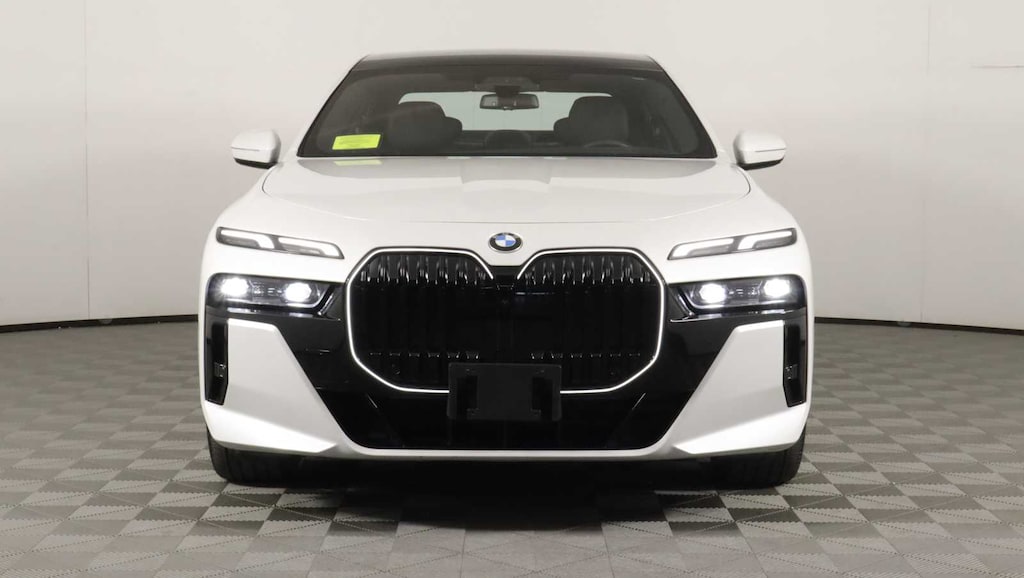 Certified 2025 BMW 740i xDrive Sedan