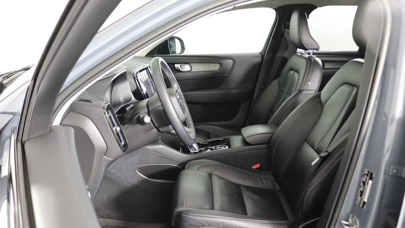 used 2023 Volvo XC40 car, priced at $29,775