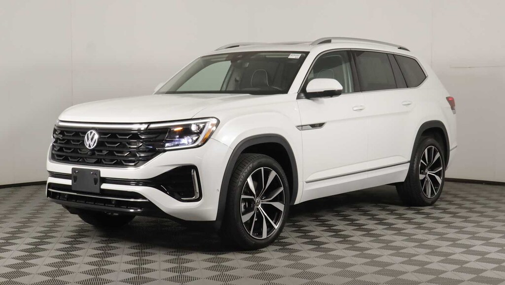 Used 2024 Volkswagen Atlas 2.0T SEL Premium R-Line SUV
