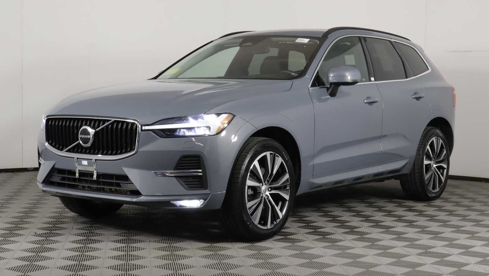 used 2022 Volvo XC60 car, priced at $25,979