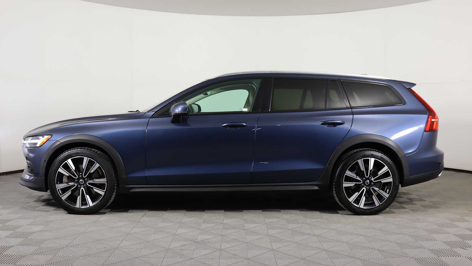 used 2022 Volvo V60 Cross Country car, priced at $31,764