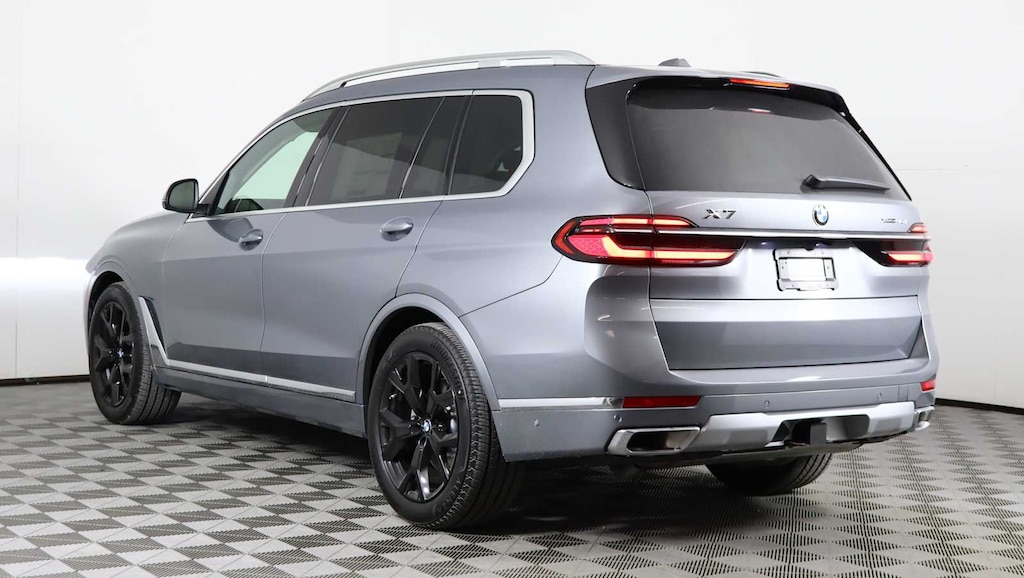 New 2026 BMW X7 xDrive40i SUV
