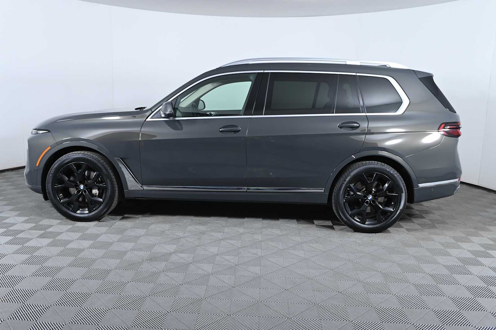 used 2024 BMW X7 car, priced at $66,573