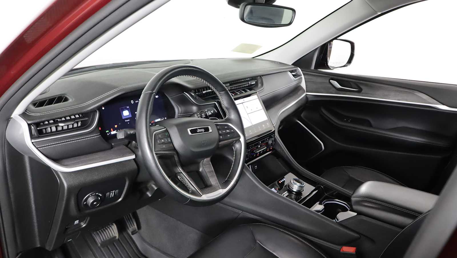 used 2022 Jeep New Grand Cherokee car, priced at $28,451