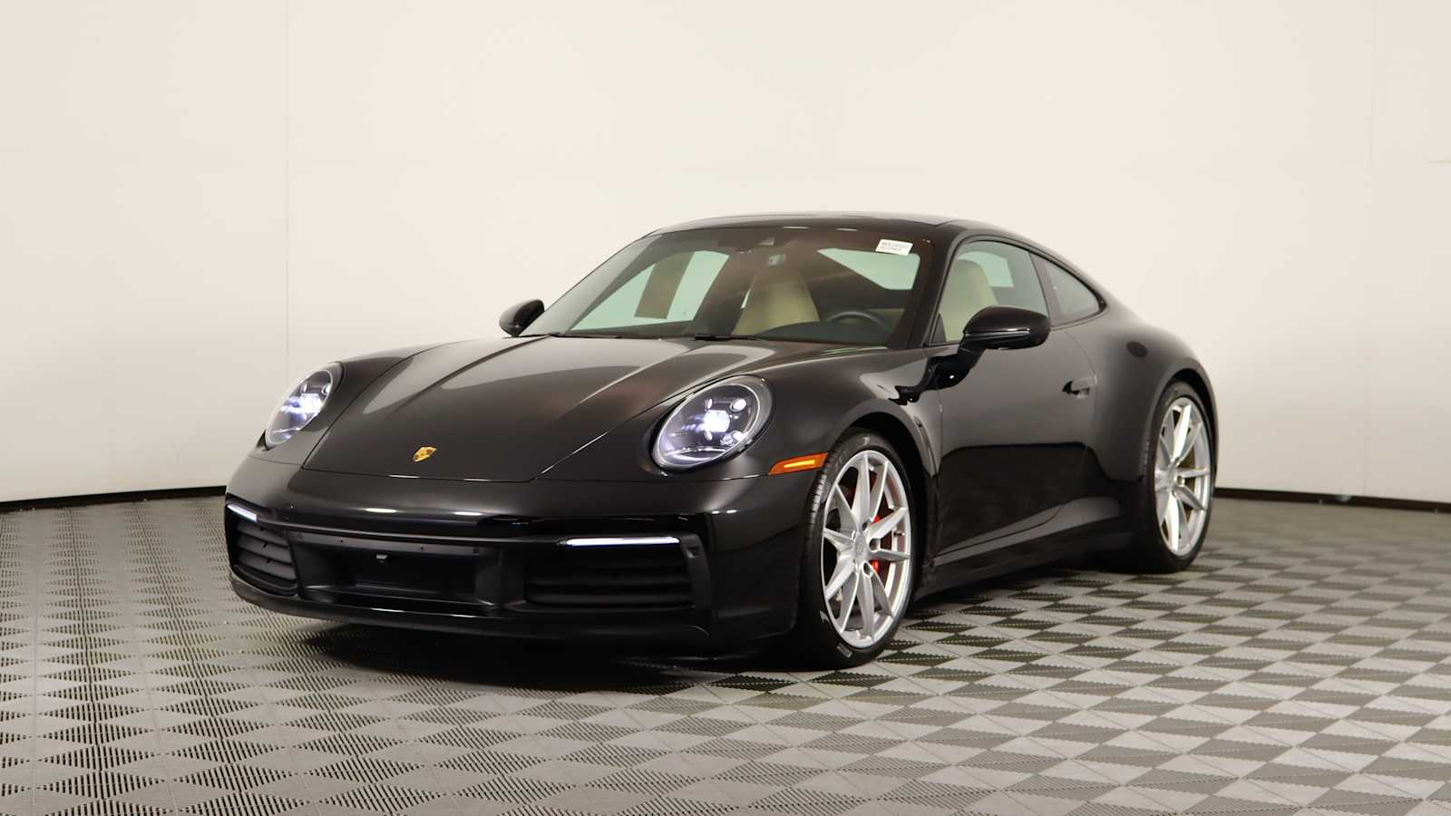 2024 Porsche 911 4S photo 3