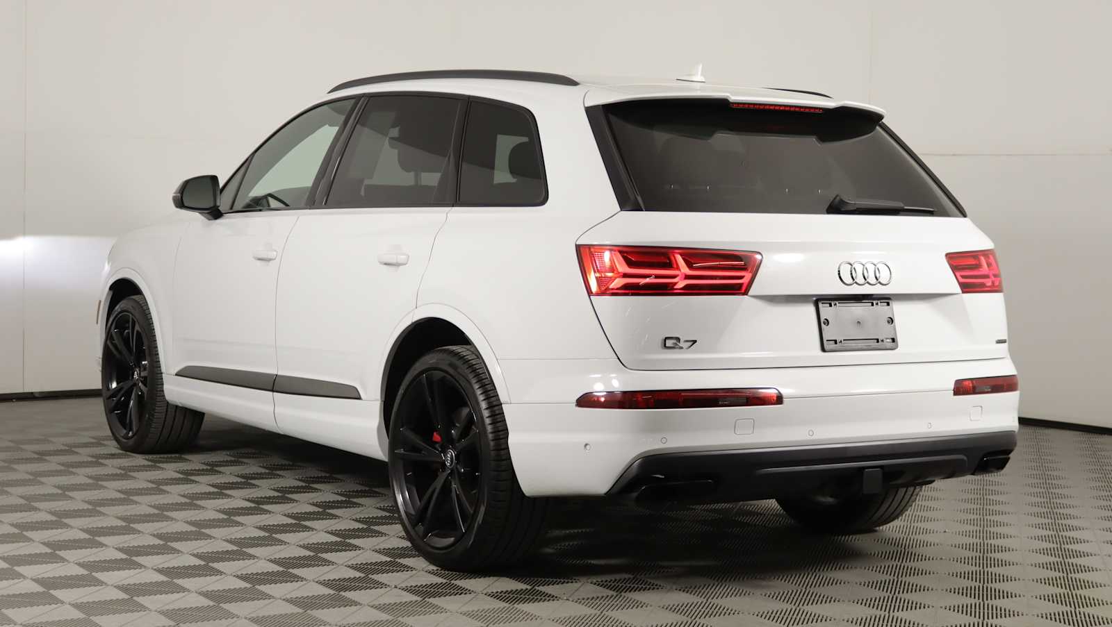 used 2019 Audi Q7 car, priced at $19,828