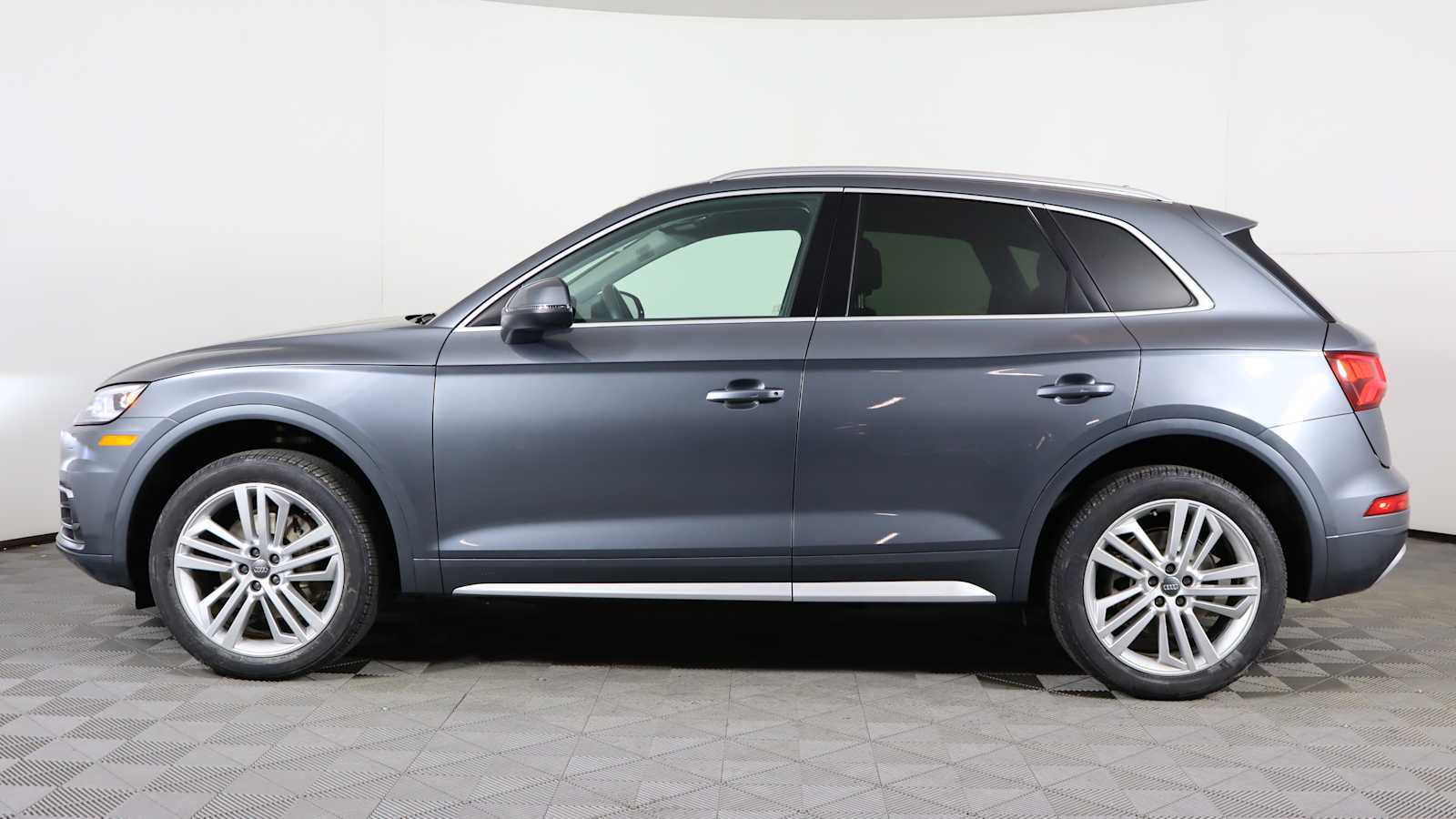 used 2018 Audi Q5 car, priced at $23,528
