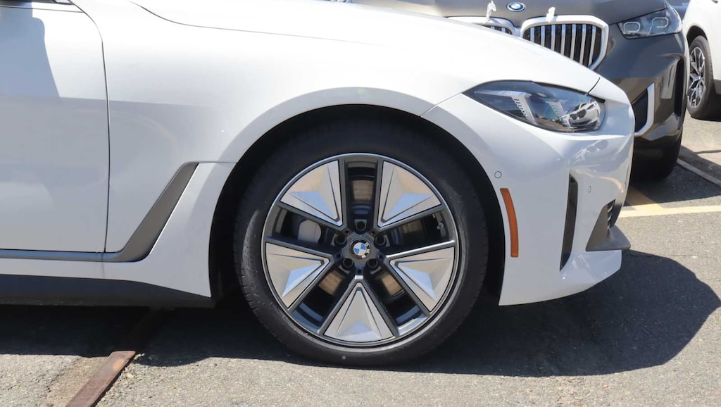 New 2026 BMW i4 xDrive40 Sedan